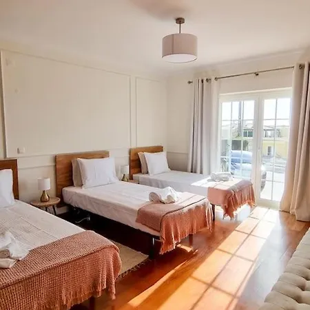 Ericeira Ocean-View Family Villa * エリセイラ