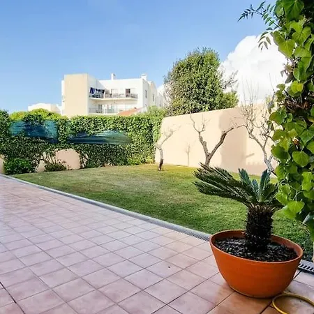 Ericeira Ocean-View Family Villa エリセイラ